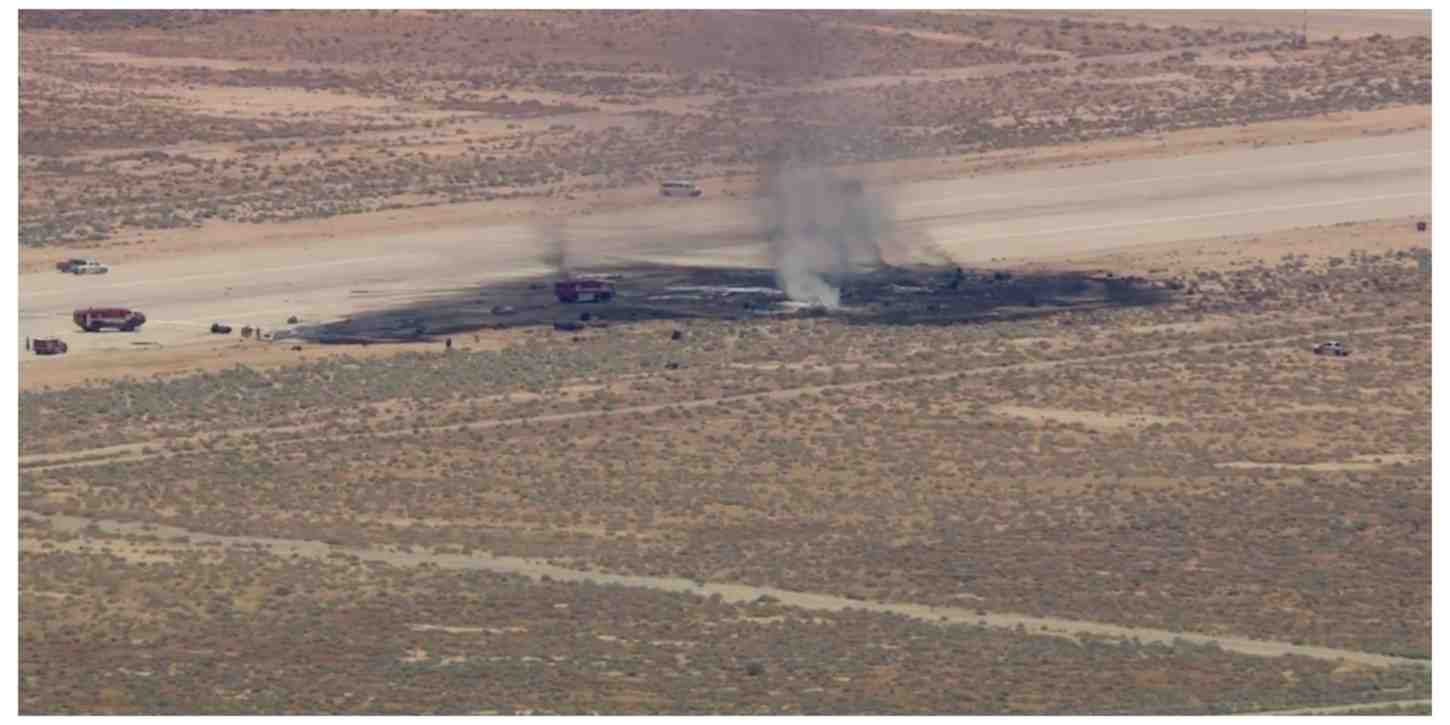 B52 bomber crashes shortly after takeoff at California’s Edwards Air Force Base